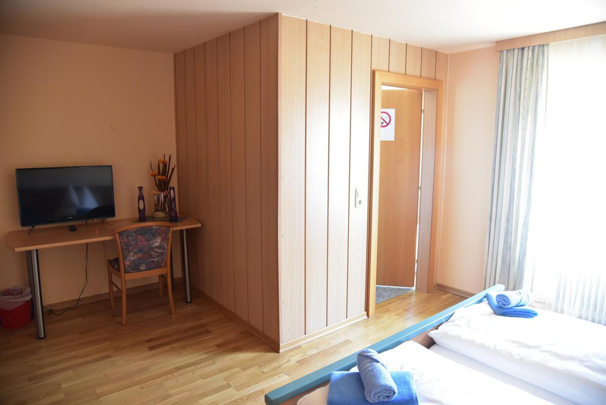 Stiftsgasthof Hochburg Εξωτερικό φωτογραφία