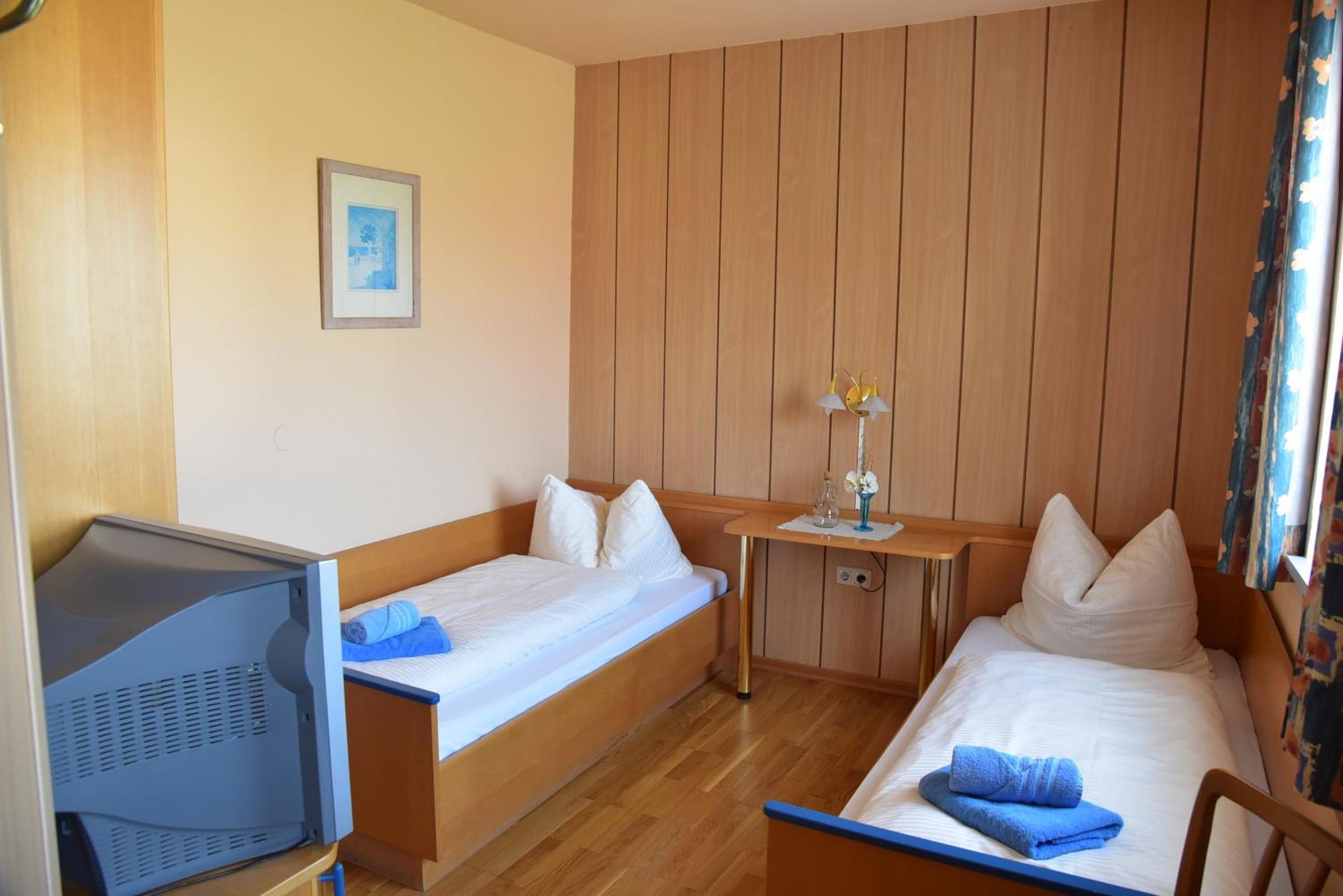 Stiftsgasthof Hochburg Εξωτερικό φωτογραφία