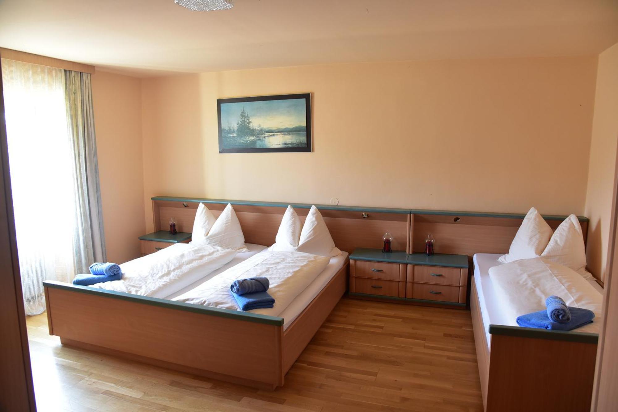Stiftsgasthof Hochburg Εξωτερικό φωτογραφία