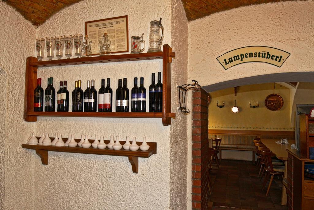 Stiftsgasthof Hochburg Εξωτερικό φωτογραφία
